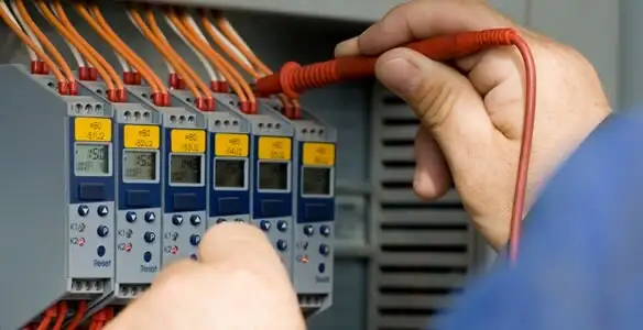 electrical contractors performing professional electrical system testing and configuration in Aurora, CO