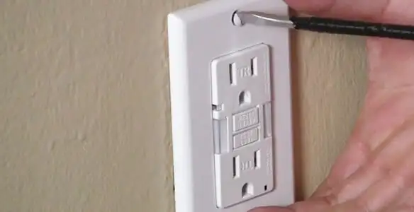 gfc outlets service securing and mounting ground fault circuit interrupter outlet by certified electricians in Aurora, CO