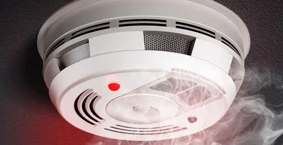Installed smoke detector providing reliable fire detection in Aurora, CO